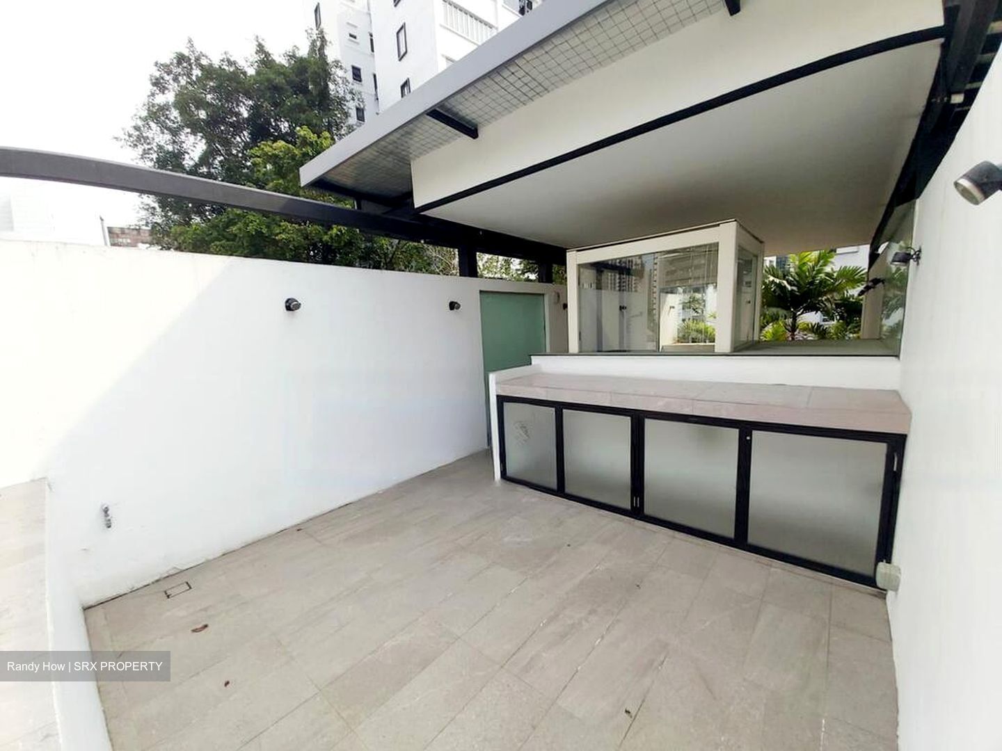 Orchard Road (D9), Terrace #480318381